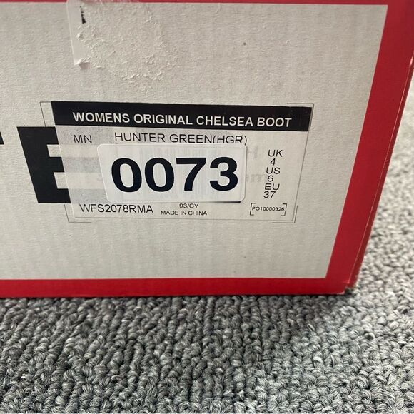 NWT Hunter Women's Original Chelsea Rain Boots Olive Minimalist Commando Size 6 - Picture 10 of 10